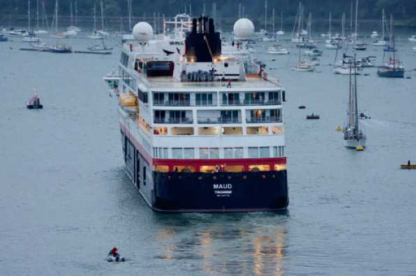 14 September 2022 - 07:13:44

------------------------
Cruise ship Maud arrives  in Dartmouth